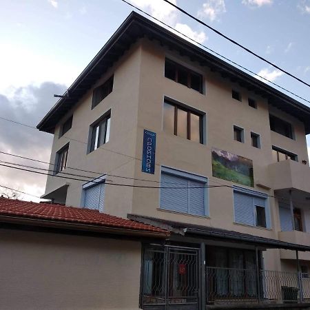 Guest House Proynovi Kalofer Exterior foto