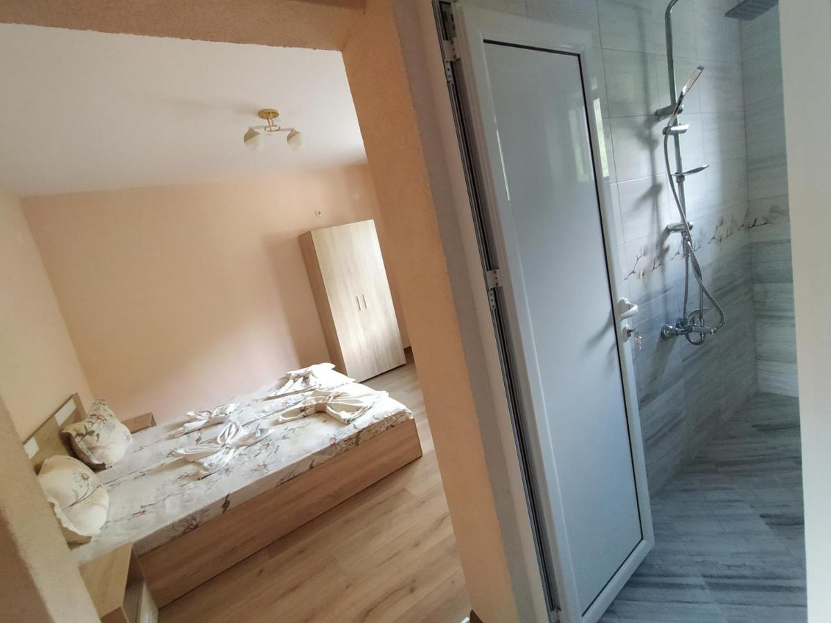 Guest House Proynovi Kalofer Exterior foto
